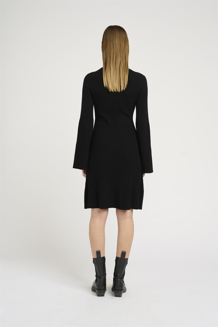 Antaligz Wool Short Dress